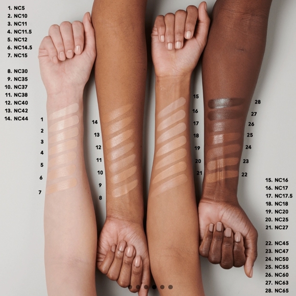 MAC STUDIO RADIANCE - NC27 - NWT - Picture 5 of 5